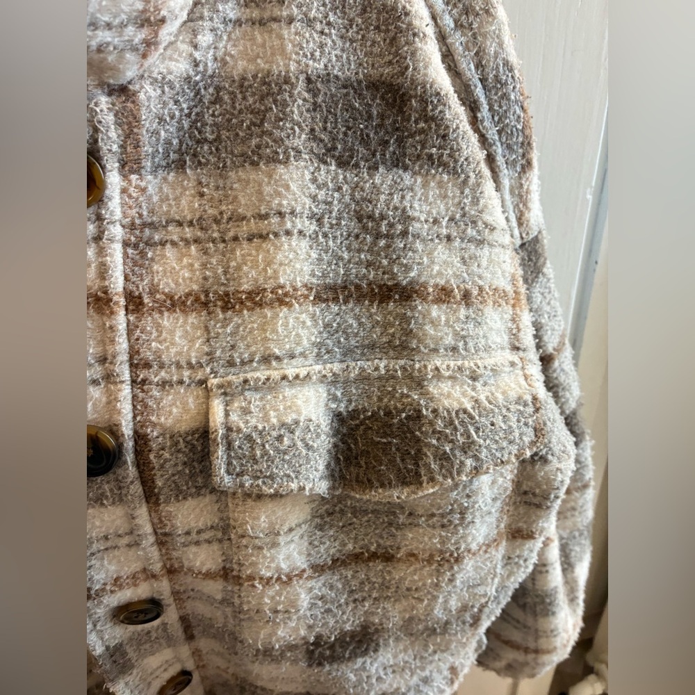 Universal Thread Plaid Jacket - Picture 4 of 7